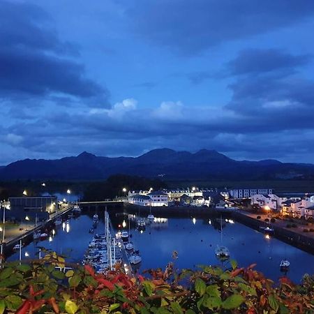 Porthmadog Harbour Town - High Street Apartment. Exterior foto